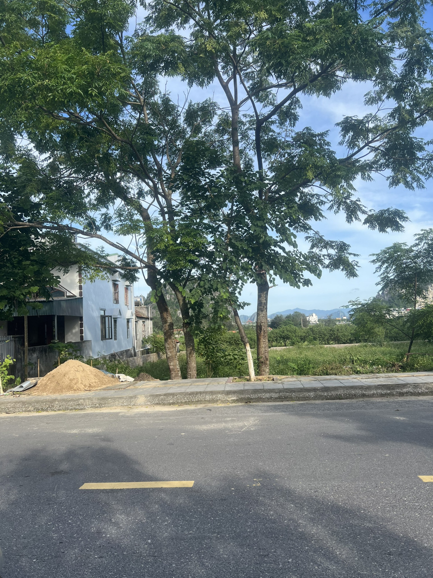 BÁN ĐẤT Ở KHU DÂN CƯ ĐẶC KHU VÂN ĐỒN - TỈNH QUẢNG NINH