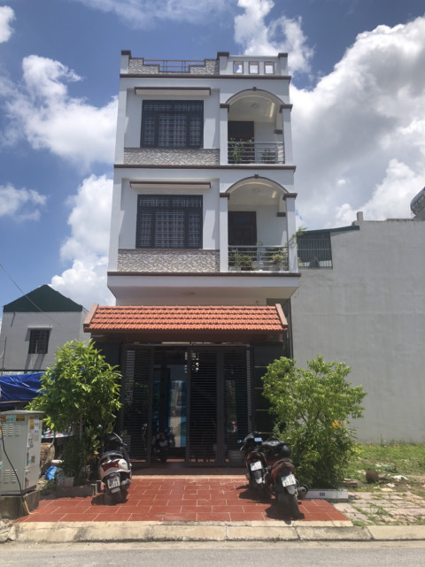 HS15 - BÁN NHÀ LIỀN KỀ 3.5 TẦNG PHƯỜNG CAO XANH - TỈNH QUẢNG NINH